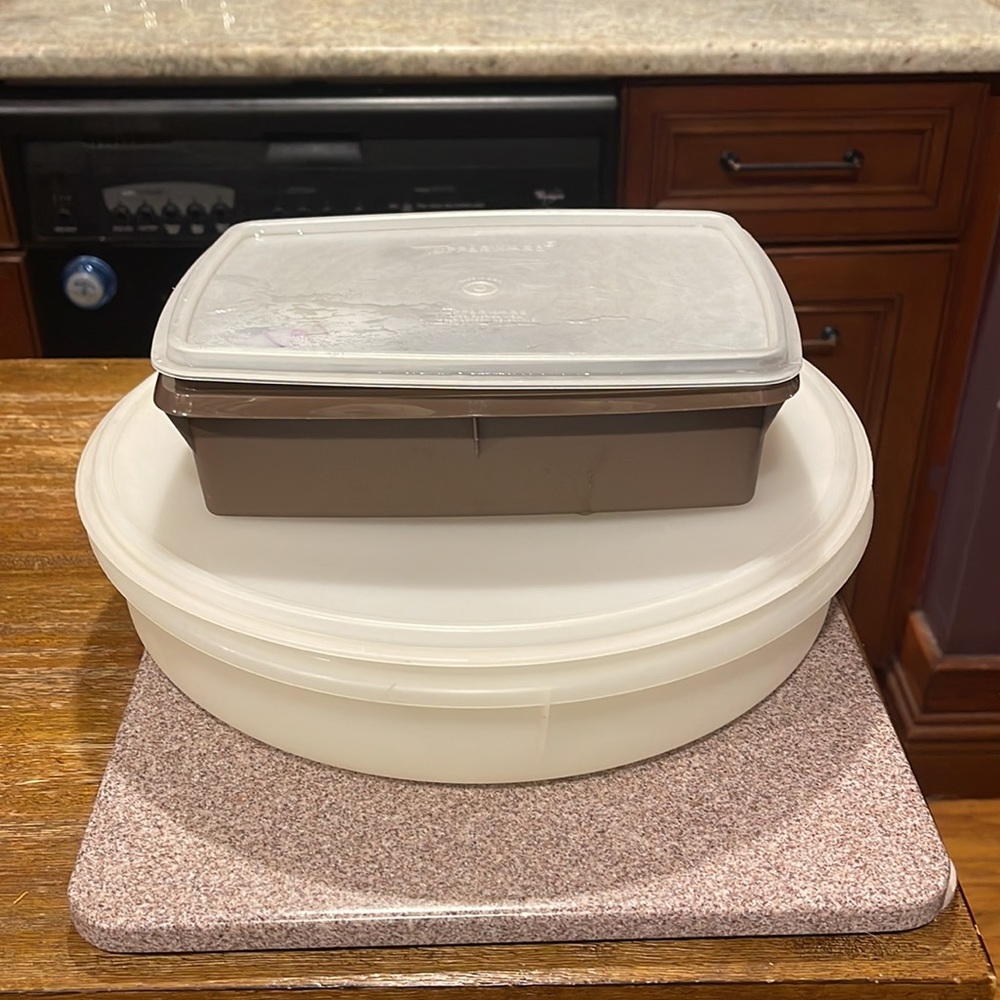 Vintage Tupperware 13" White Storage/Snack container and sewing box